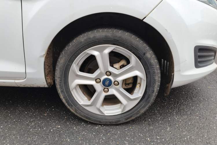 Used Ford Fiesta 2013 Sedan 1.5L Manual Fashion Edition