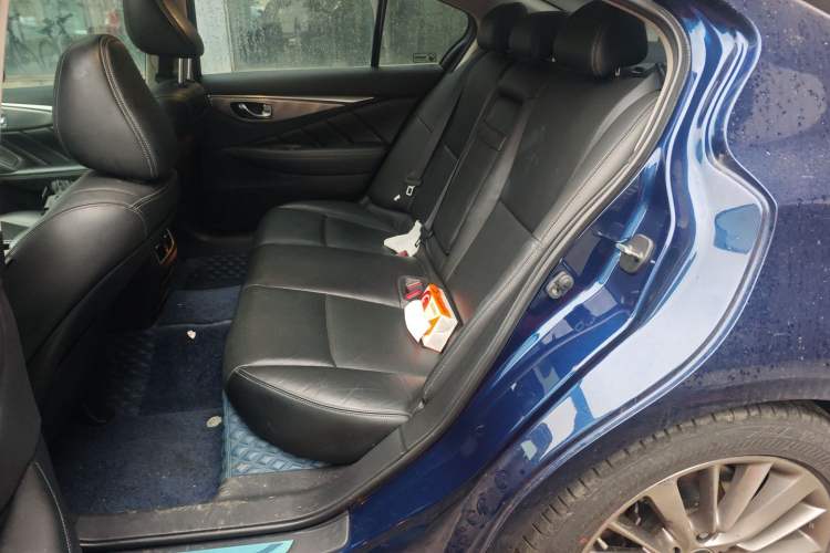 Used Infiniti Q50L 2018 2.0T Enjoyment Version China VI Standard
