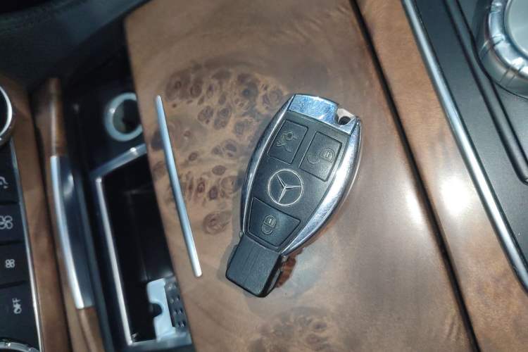 Used Mercedes-Benz CLS 2012 CLS 300 CGI Interior 1