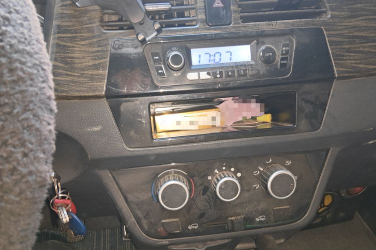 Used Jinbei Hiace X30 2013 1.3L Standard Version