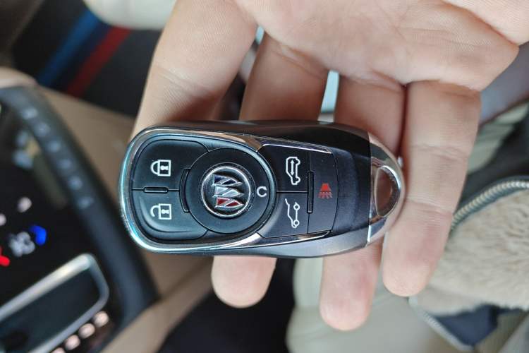 Used Buick GL8 2017 ES 28T Luxury Model China V Standard