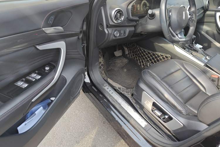 Used Wey VV7 2017 2.0T Ultra-Luxury Version