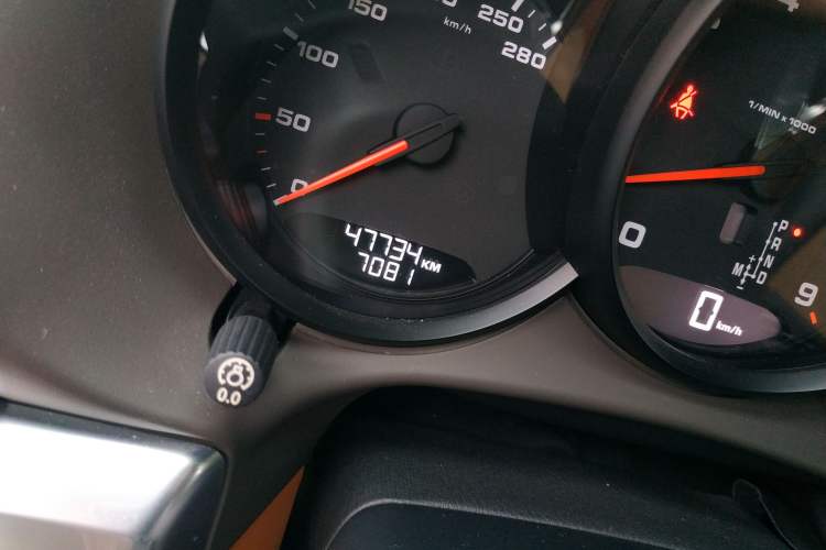 Used Porsche Cayman 2013 Cayman 2.7L Odometer Close Up