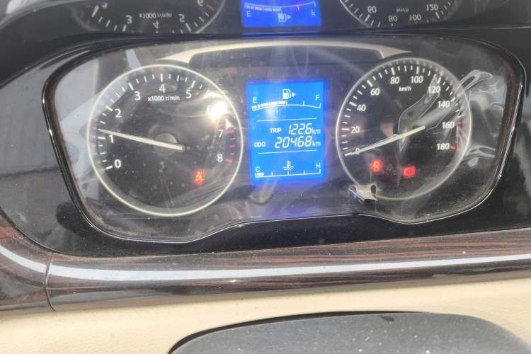 Used CHANGAN KUAYUE Xing V7 2022 1.6L Gasoline Luxury Model 2-Door Dual-Swing Doors DAM16KR Instrument Cluster