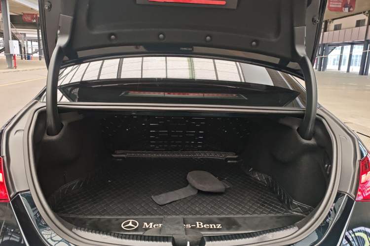 Used Mercedes-Benz C-Class 2022 Restyled C 200 L Sport Edition Trunk