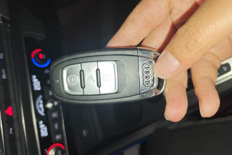 Used Audi Q2L 2018 35 TFSI Fashion Dynamic Version China V Emission Standard