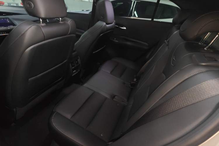 Used Cadillac XT4 2020 28T Two-Wheel Drive Tech Version