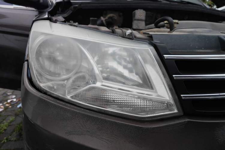 Used Dongfeng Fengon 2013 1.5L Manual Deluxe Model DK15 Right Front Headlight