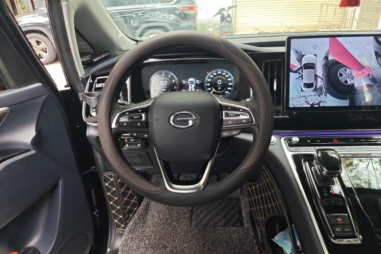 Used GAC Trumpchi M8 2021 Master Series 390T Ultimate Edition Steering Wheel