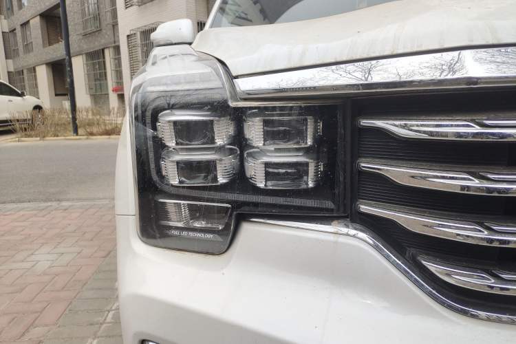 Used GAC Trumpchi GS8 2017 320T Two-Wheel Drive Luxury Smart Connectivity Version (7 Seats)