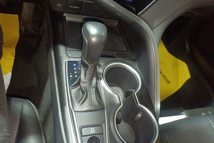 Used Toyota Camry 2021 2.0G Luxury Edition