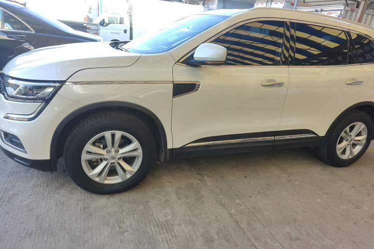 Used Renault Koleos 2017 2.0L Two-Wheel-Drive Leading Edition