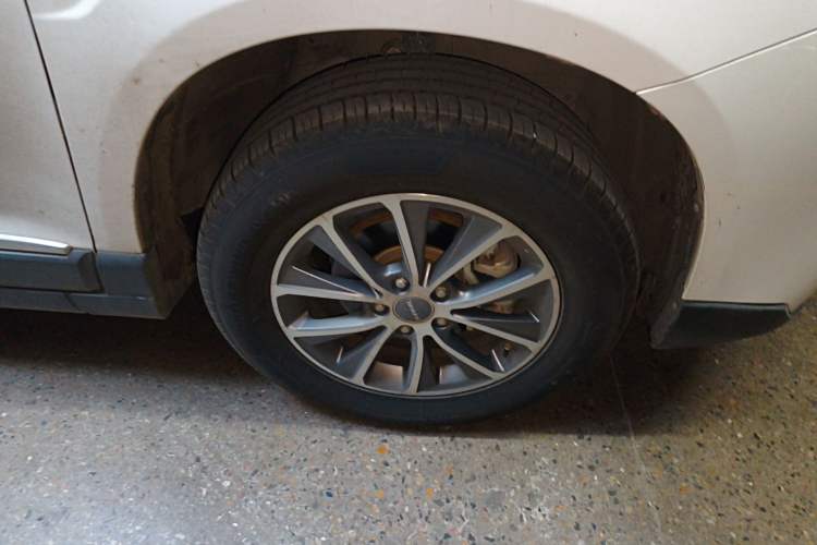 Used Haval H6 2018 Blue Label Sport Edition 1.5T Automatic Two-Wheel Drive Prestige Model Right Front Wheel Hub