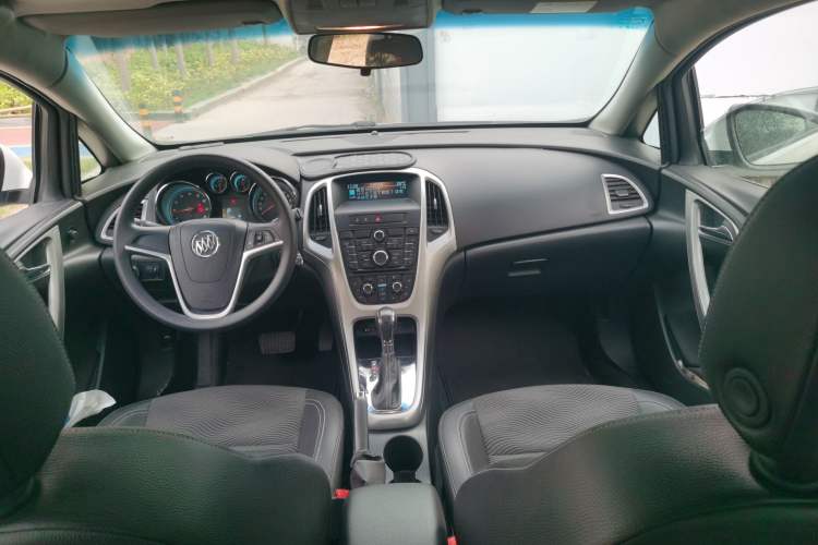 Used Buick GT 2014 XT 1.6L Automatic Fashion Edition