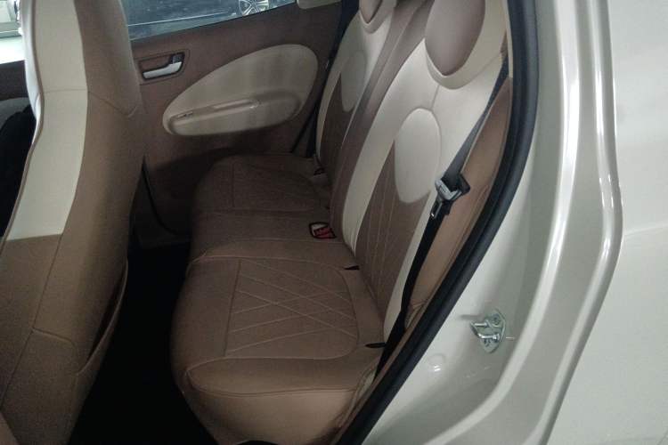Used Wuling Hongguang MINIEV 2025 Four-Door Version Advanced Edition Left Rear Seat