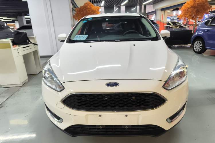 Used Ford Focus 2017 Hatchback 1.6L Automatic Fashion Edition Smart Drive Version
