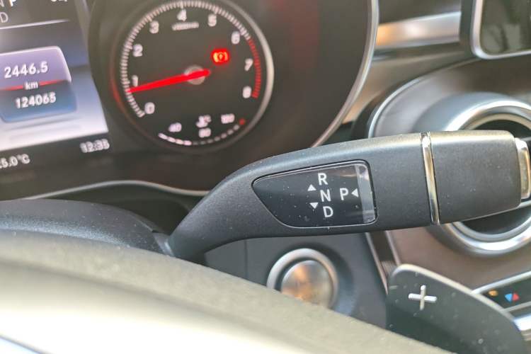 Used Mercedes-Benz GLC 2016 GLC 300 4MATIC Dynamic Model