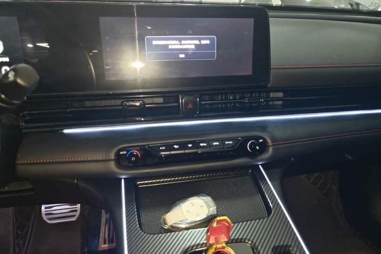 Used GAC Trumpchi EMPOW 2023 Shadow Leopard H Smart Hybrid Edition Audio And AC Panel