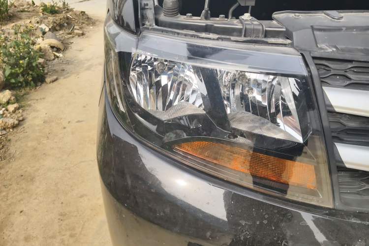 Used JAC Refine M3 2021 PLUS 1.8L 2-Seat Shuttle Version Right Front Headlight