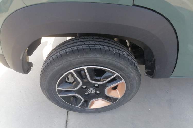 Used Dongfeng NAMMI BOX 2022 Champion Edition Light Wind Version 201KM Standard Model
