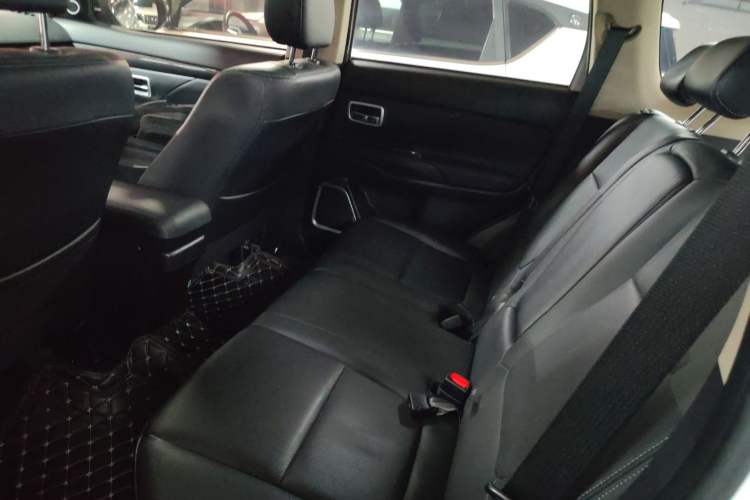 Used Mitsubishi Outlander 2018 2.4L 4x4 Elite Edition 5 Seats