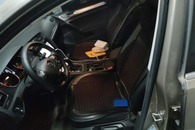 Used Volkswagen Golf 2019 200TSI DSG Comfort & Ambition Edition China VI Standard