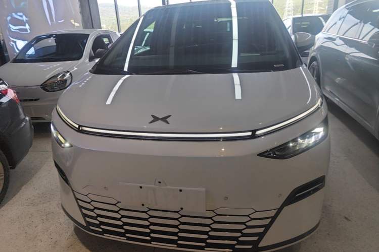 Used XPeng X9 2025 740 Ultra-Long Range Max
