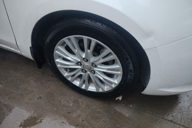 Used Buick GT 2017 15N Automatic Elite Version Right Front Wheel Hub