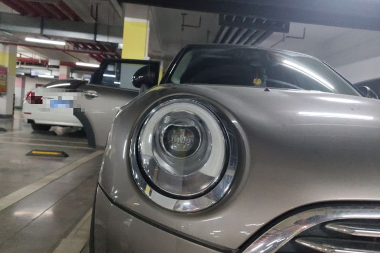 Used MINI Clubman 2016 1.5T COOPER Connoisseur Edition Right Front Headlight