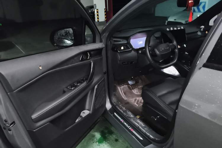 Used Lynk & Co 06 2023 Remix 1.5T JinPro