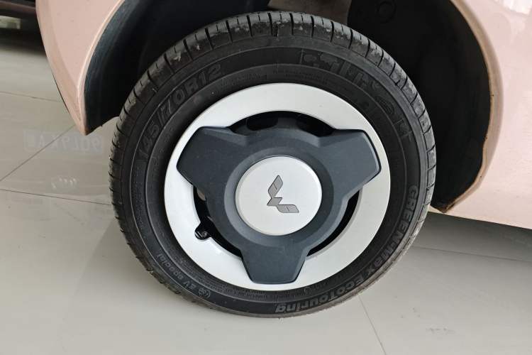 Used Wuling Hongguang MINIEV 2022 Macaron Premium Model – Lithium Iron Phosphate