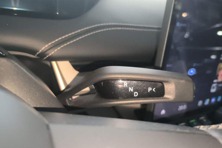 Used Xiaomi Auto SU7 2024 Rear-Drive Long-Range Intelligent Driving Version