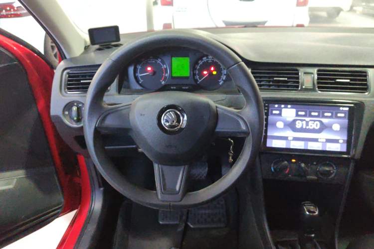 Used Skoda Rapid Spaceback 2014 1.6L Automatic Enjoyment Edition