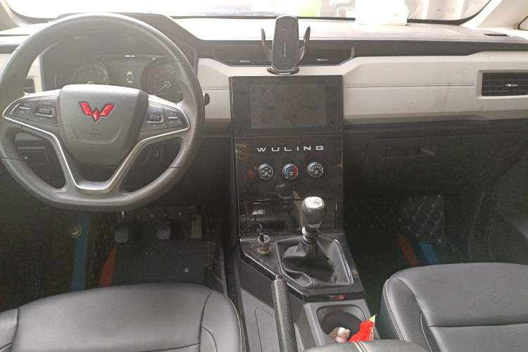 Used Wuling Zhengcheng 2021 1.5T Manual Luxury Version