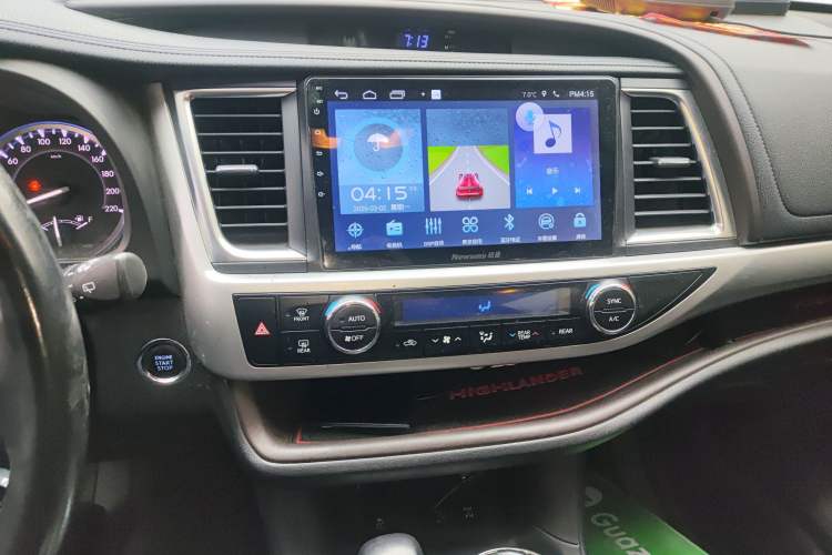 Used Toyota Highlander 2017 2.0T Four-Wheel Drive Luxury Navigation Version 7 Seats
