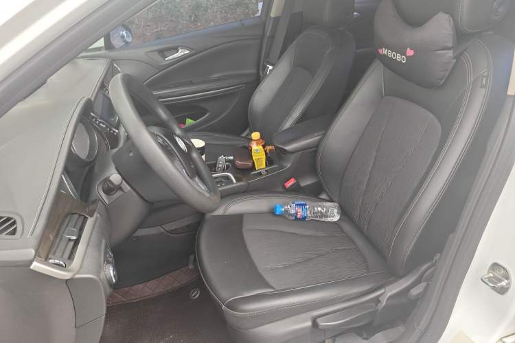 Used Buick Verano 2019 Sedan 20T Dual-Clutch Leading Model Left Front Seat