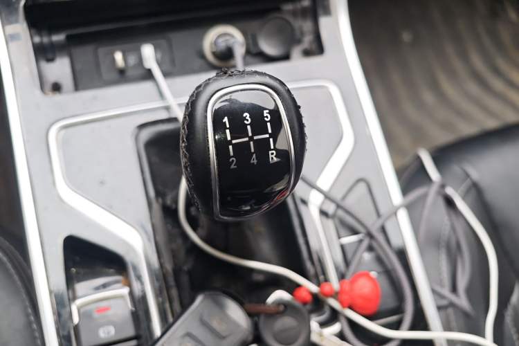 Used Chery Arrizo GX 2019 1.5T Manual New Color Version China VI Standard Gear Lever