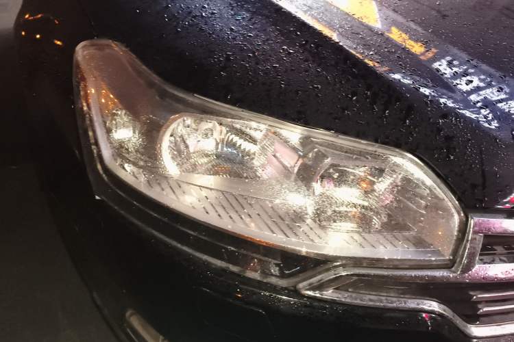 Used Citroen C5 2013 2.3L Automatic Zunyu Model Right Front Headlight