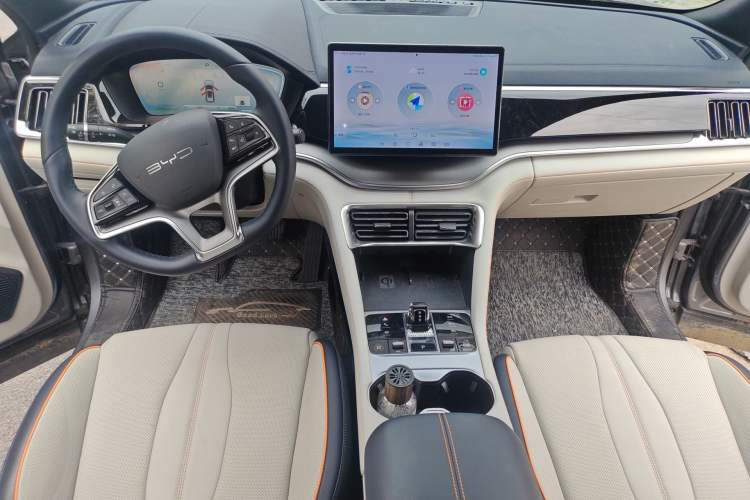 Used BYD Song PLUS New Energy 2024 HONOR Edition DM-i 150km Flagship PLUS Interior 2