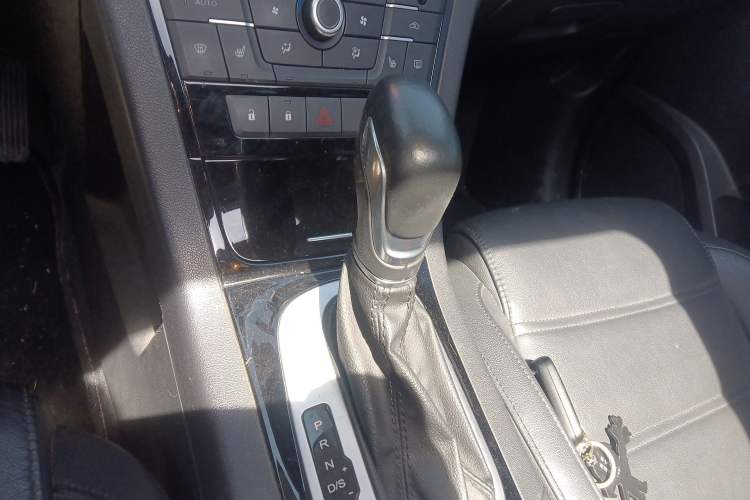 Used MG GS 2015 2.0TGI TST Luxury Edition
