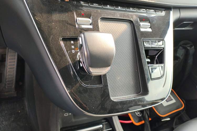 Used Hongqi HQ9 PHEV 2024 2.0T Four-Wheel Drive Business Edition