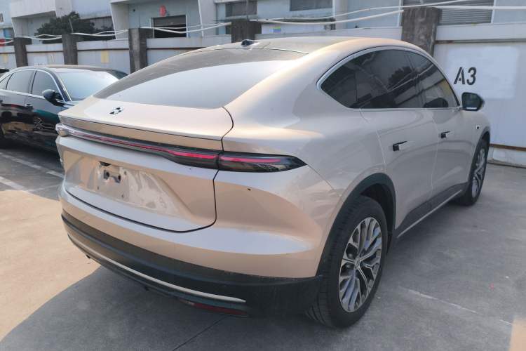 Used Nio EC6 2023 75 kWh