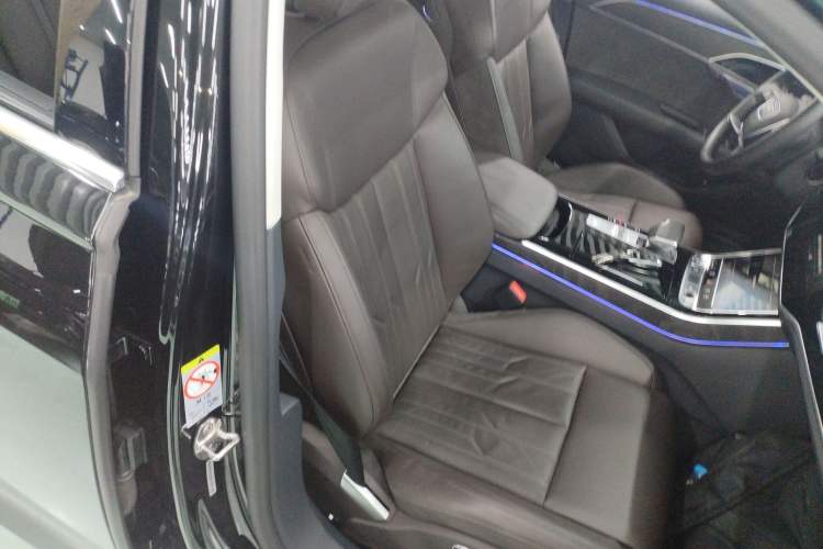 Used Audi A8 2019 Facelifted Plus A8L 50 TFSI quattro Comfort Version
