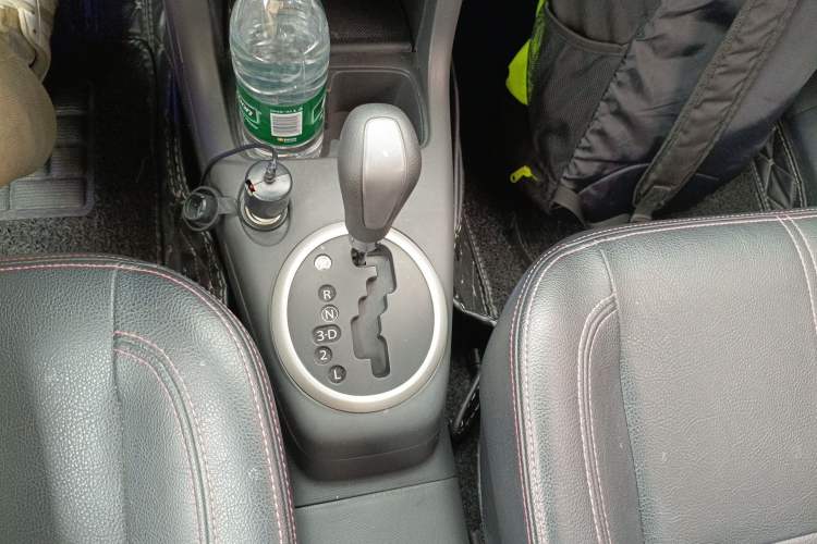 Used Suzuki Swift 2013 1.5L Automatic 20th Anniversary Limited Edition Gear Lever