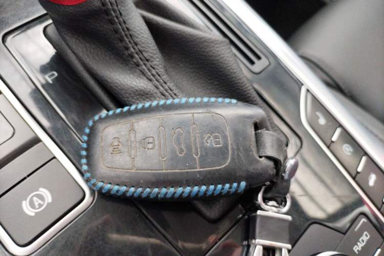 Used Haval H7 2016 Blue-Label H7 2.0T Automatic Luxury Model Vehicle Key