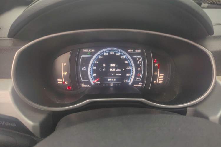 Used Geely Auto Emgrand X7 Sport 2016 1.8TD Automatic All-Wheel Drive Smart Version Instrument Cluster