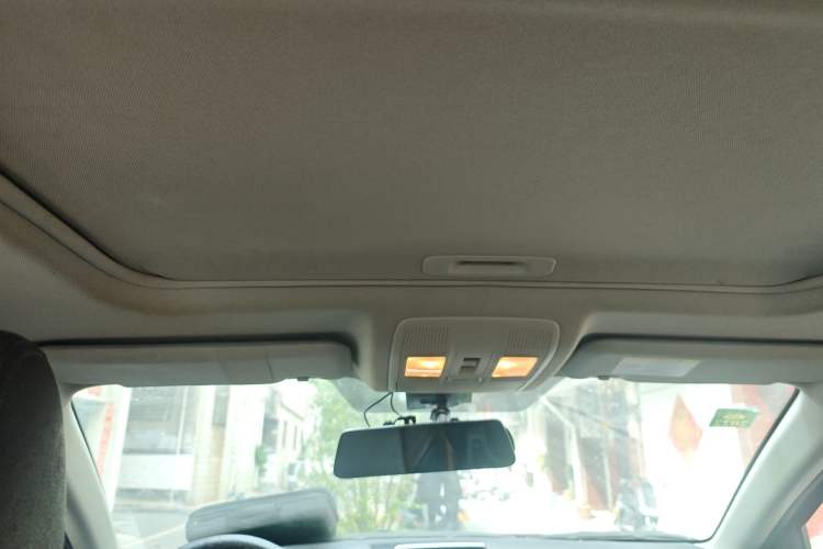 Used Mazda 3 Axela 2016 Sedan 1.5L Automatic Luxury Model Headliner