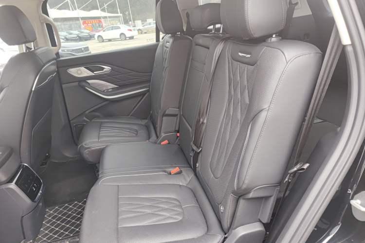 Used Hongqi HS7 PHEV 2024 2.0T PHEV Four-Wheel Drive Flagship Edition 7 Seats Left Rear Seat