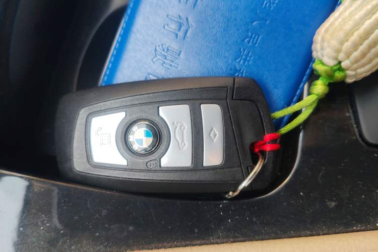 Used BMW 5 Series 2014 520Li Elegant Model