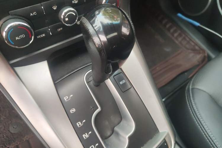 Used Chevrolet Captiva 2017 2.4L Two-Wheel Drive Urban Version 7 Seats